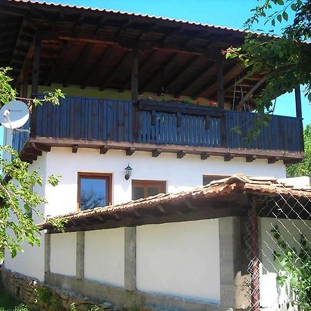 Guest House Yana Tŭrkasheni Dış mekan fotoğraf