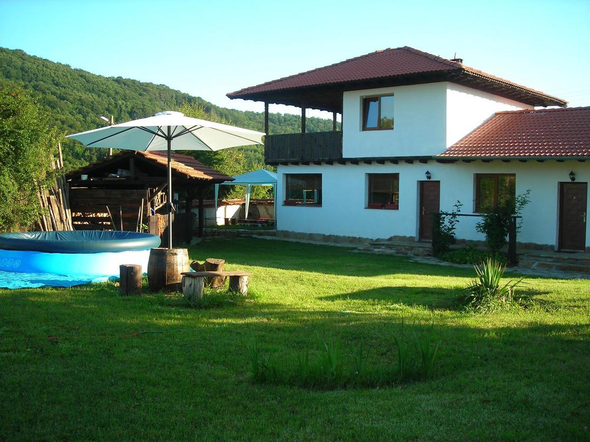 Guest House Yana Tŭrkasheni Dış mekan fotoğraf
